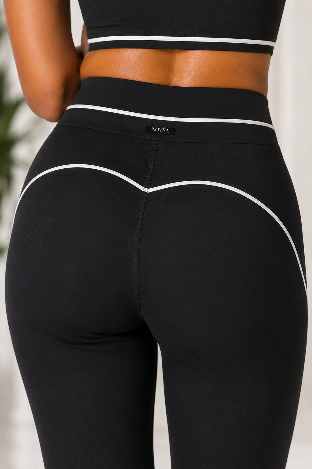 NOVÈA Flared Yoga Pants