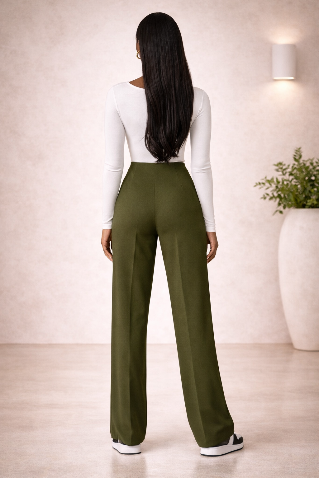 The Amoura Pants