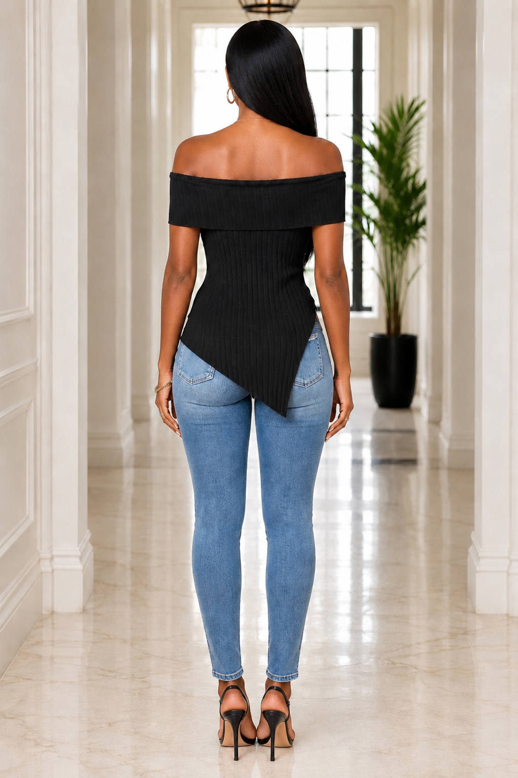 The Luxora Top